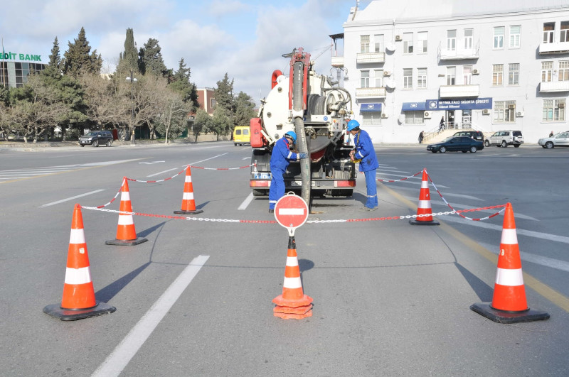 “Azərsu” payız-qış mövsümünə hazırlıqlar çərçivəsində kompleks tədbirlər həyata keçirir