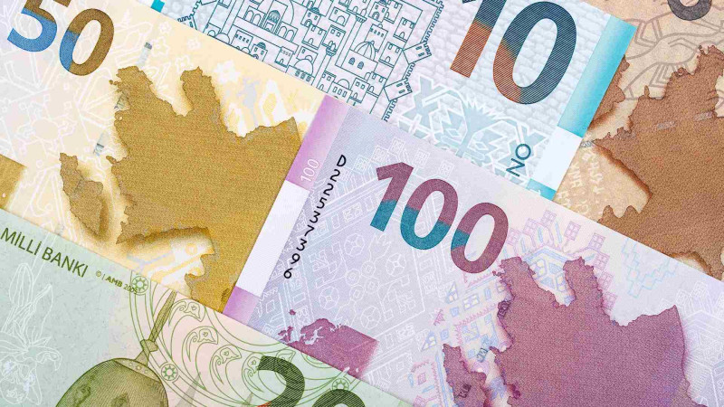 Yanacaqdoldurma məntəqəsinə saxta əsginas verən sürücü saxlanılıb
