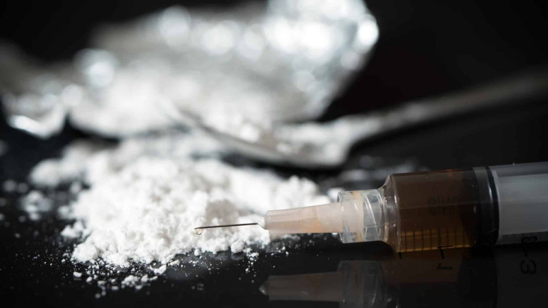 Bakıda pəncərə oğurlayan şəxsdə heroin aşkarlanıb
