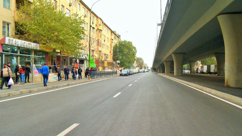 Nəsimi rayonunda avtomobil yolu təmir olunub