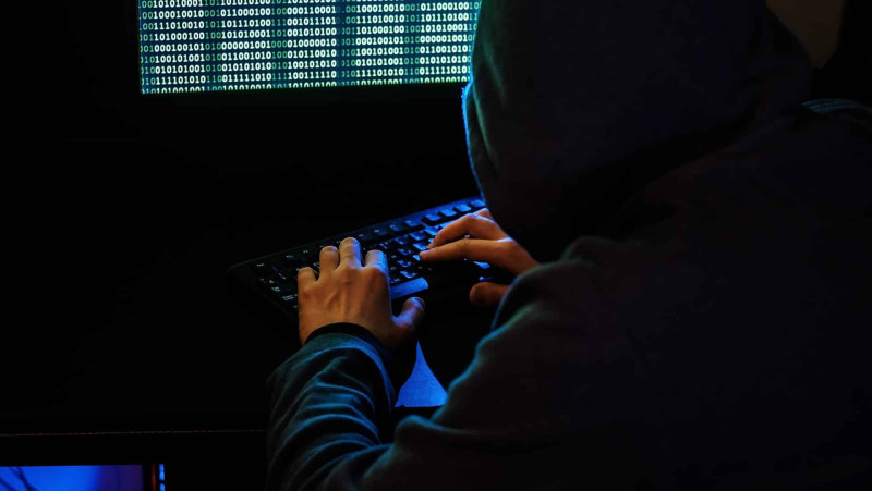 Bakıda “gamer”lər əcnəbi vətəndaşın kartından külli miqdarda pul vəsaitini mənimsəyiblər