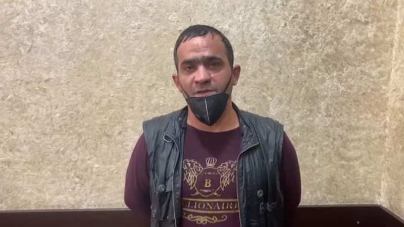 Bakıda silahla küçədə gəzən şəxs saxlanılıb