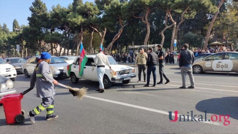 Bakıda Zəfər yürüşündə 3 avtomobil toqquşub