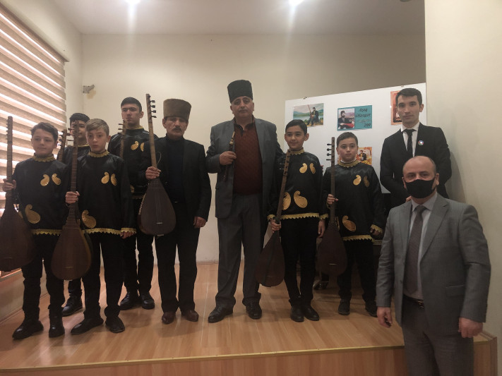 13 nömrəli uşaq musiqi məktəbində Aşıq Ələsgərin 200 illik yubileyi qeyd edilib