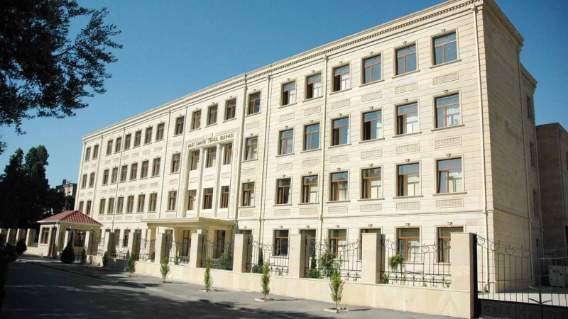 Bakı məktəblərində cari ildə təltif olunmuş müəllimlərin sayı müəyyən olunub