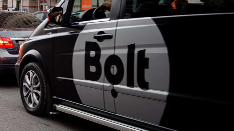 Aeroport yolunda “Bolt” şirkətinin sürücüsü qəza törədib