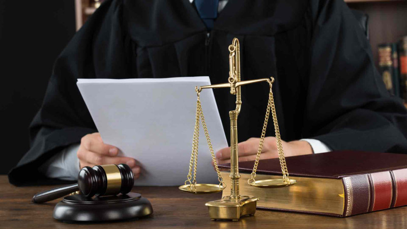 Bakıda ərini öldürən qadın azadlığa buraxılıb
