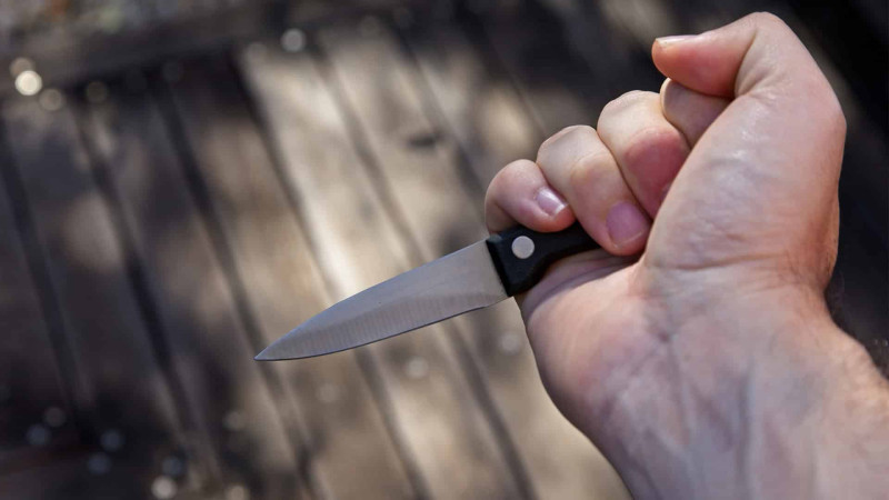 Bakıda dava zamanı 17 yaşlı oğlan bıçaqlanıb