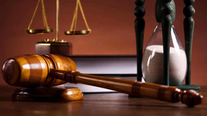 15 yaşlı gənci bıçaqla hədələyən şəxslərə hökm oxunub