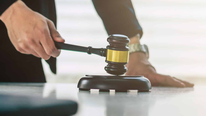 “Yeni Klinika”nın sabiq direktoruna hökm oxunub