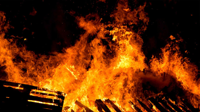 Paytaxtın Xətai rayonunda yanğın hadisəsi qeydə alınıb