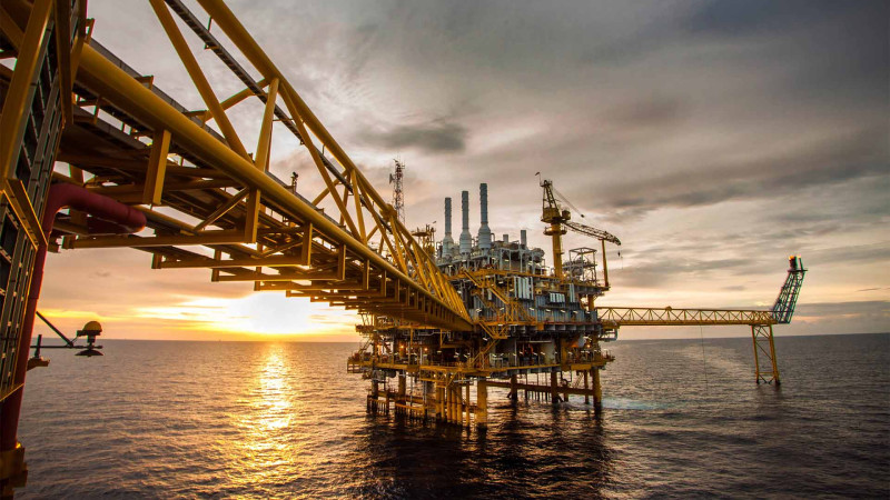 “Neft Daşları”nda baş vermiş qəza zamanı itkin düşən neftçinin meyiti tapılıb