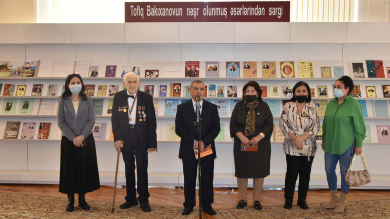 Milli Kitabxanada Tofiq Bakıxanova həsr olunmuş sərgi start götürüb
