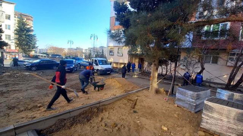 Nəsimi rayonu: binaların fasadları və məhəllələr bərpa edilir