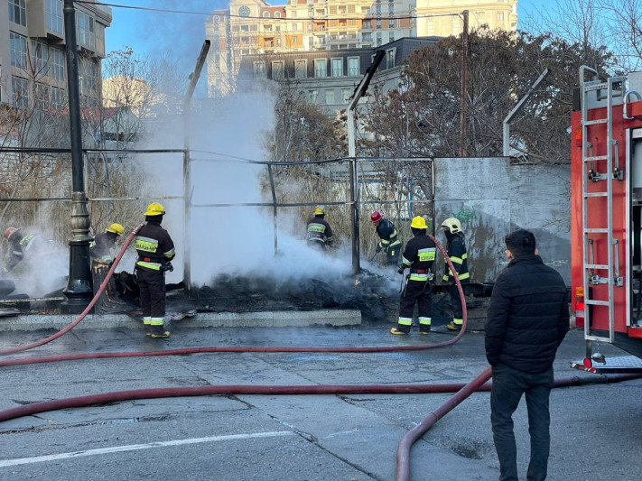 “Caspian Plaza”nın yaxınlığında yanğın baş verib