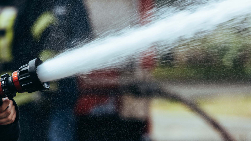 Xətai rayonunda yaşayış binasında sayğaclar yanıb