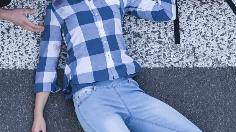 Bakıda 23 yaşlı qızı avtomobil vurub