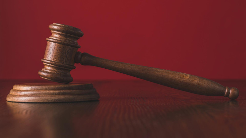 Bakıda külli miqdarda pulun mənimsənilməsi ilə bağlı məhkəmə prosesi başlayıb