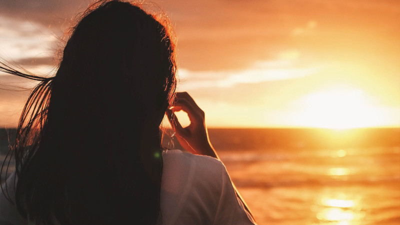 Bakıda 18 yaşlı qız itkin düşüb