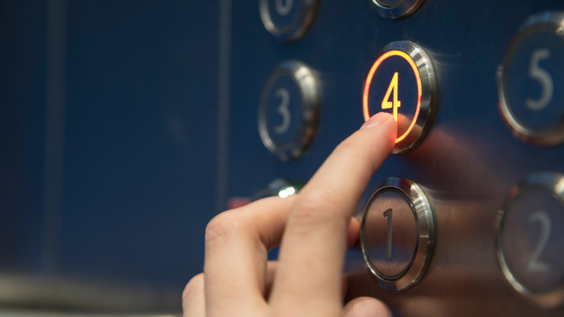 Bakıda liftin mühərriki oğurlanıb