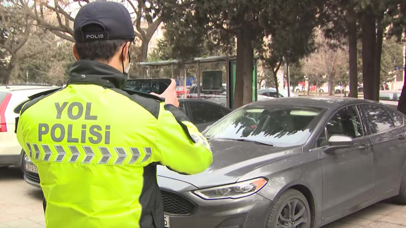 Bakıda qanunsuz parklanmaya qarşı reydlər davam edir