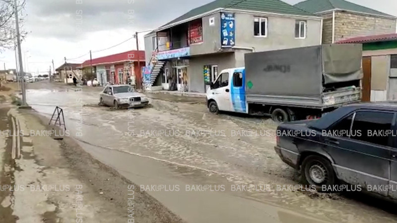 Binə qəsəbəsində süni çaylar peydə olub