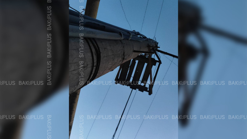 Binə qəsəbəsində elektrik dirəyi qəzalı vəziyyətdədir