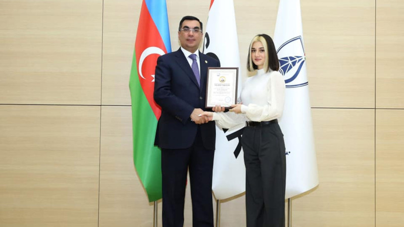 Bakıda 2 tələbə Xoşbəxt Yusifzadə təqaüdünə layiq görülüb