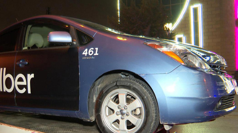 Şadlıq sarayından çıxan yaşlı kişini avtomobil vurub