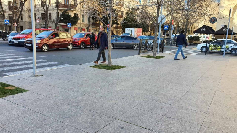 Bakının mərkəzində “Prius”un iştirakı ilə zəncirvari qəza baş verib