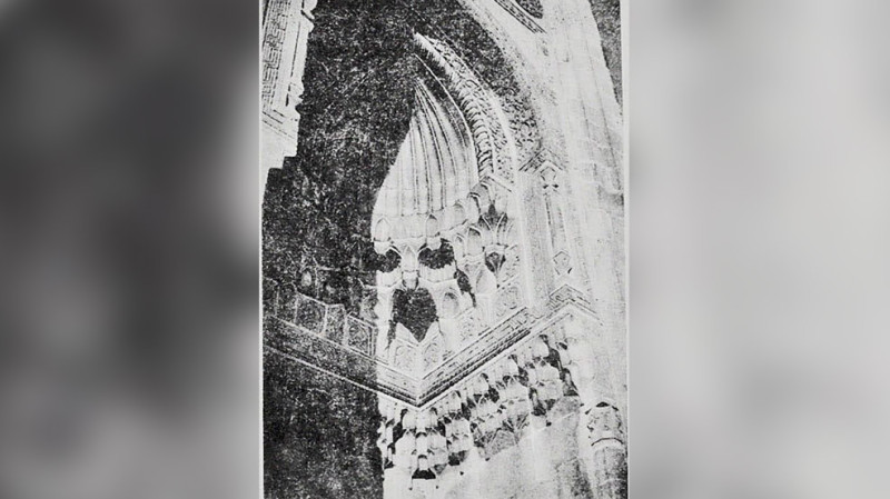 İçərişəhərdə Osmanlı sultanının adını daşıyan darvaza