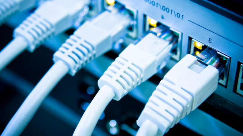 Bakının üç qəsəbəsinə hiberoptik internet şəbəkəsi çəkiləcək