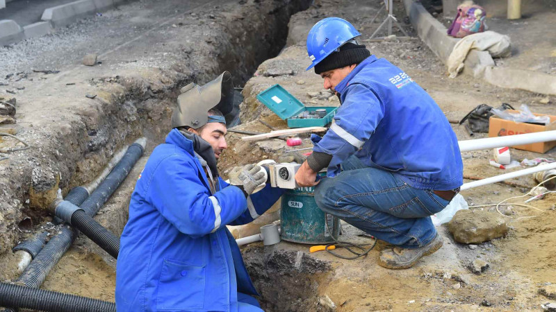Nərimanov rayonunda su boruları yenilənib