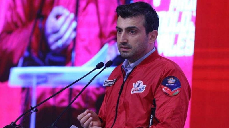 “Türk dronlarının atası” Bakıya səfərə gəlib