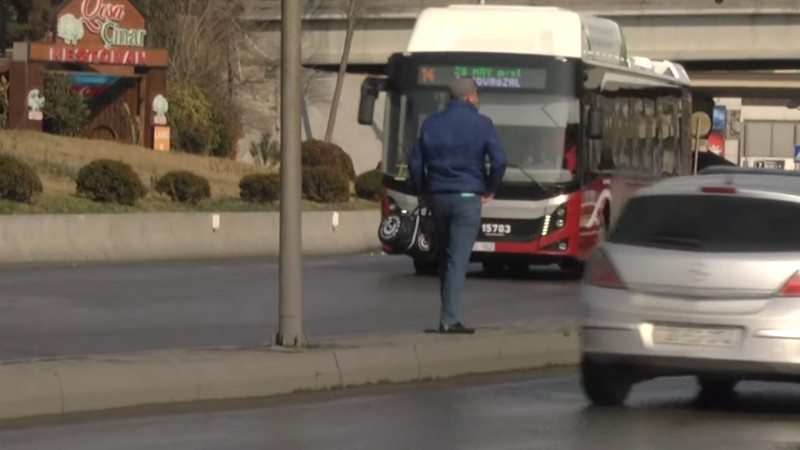 Bakı avtovağzalının yaxınlığında qanunsuz parklanmaya qarşı reyd keçirilib