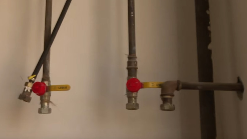 Xətai rayonunda binada sakinlərdən xəbərsiz qaz sayğacları sökülüb