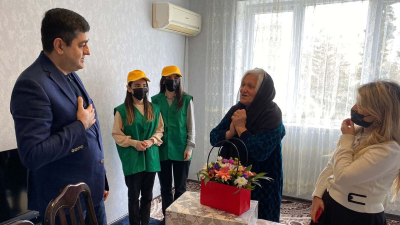 8 Mart Beynəlxalq Qadınlar Günü münasibətilə şəhid ailələri ziyarət olunub