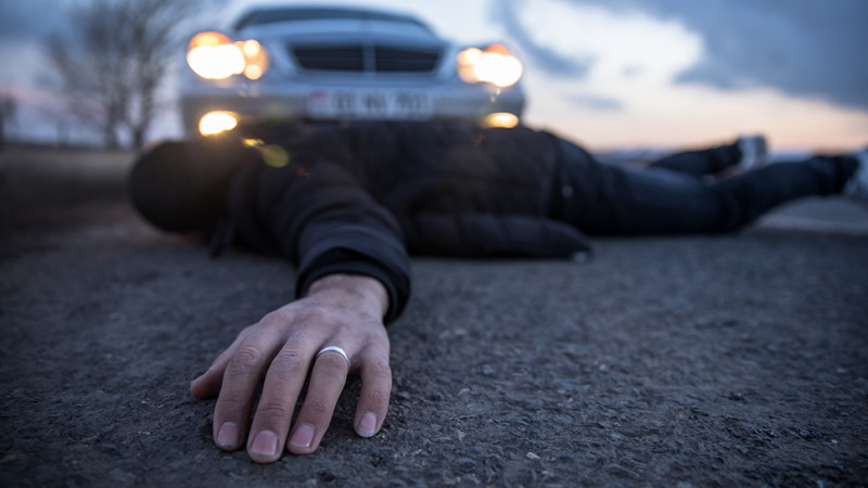 Bakıda iki piyadanı avtomobil vurub