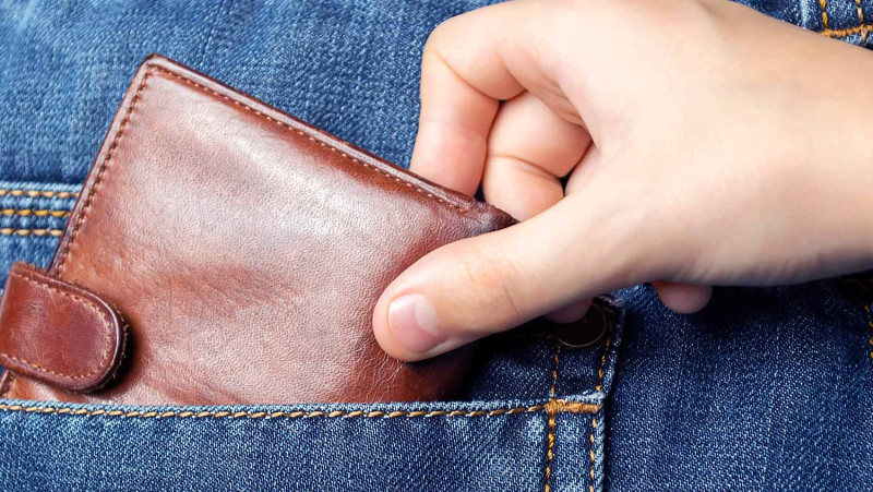 Binəqədi: Sulutəpə qəsəbəsində bank kartı oğurlanıb