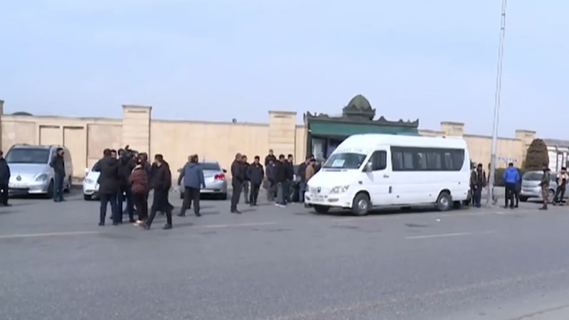 Qaradağ: Lökbatan dairəsində qanunsuz parklanmaya qarşı reyd keçirilib