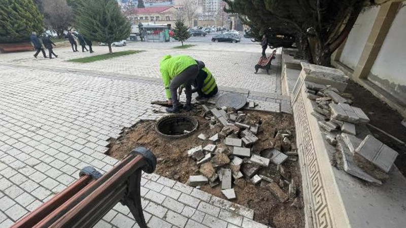 Nəsimi rayonunda park bərpa olunur