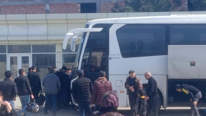 Şimal rayonlarından paytaxta insan axını davam edir