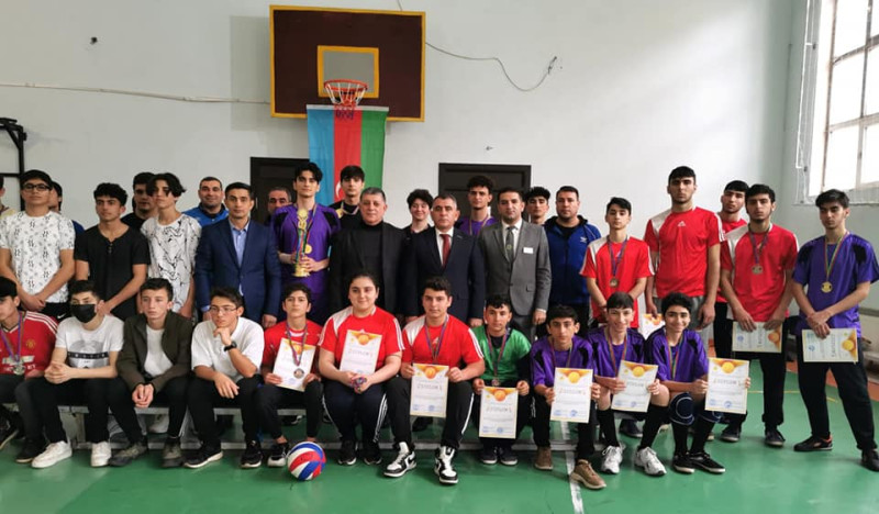Suraxanı rayonunda məktəblər arasında voleybol turniri təşkil olunub