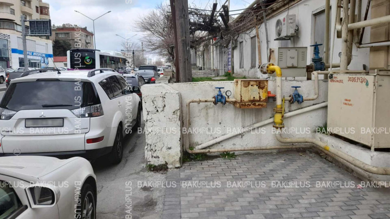 Nəsimi rayonunda problemli piyada səkiləri