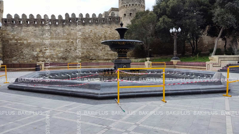 Sabir parkında fontan təmir edilir