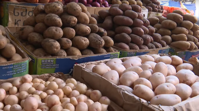 Bakıda bazarda satılan kartofun qiyməti artıb