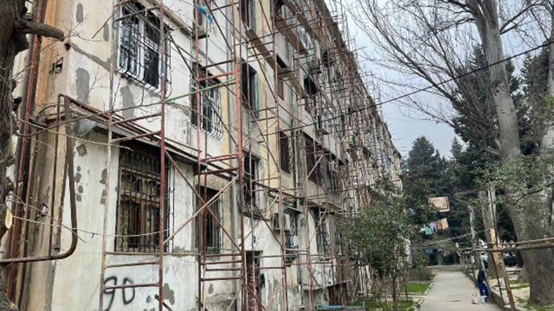 Bakıda daha bir neçə bina təmir olunur