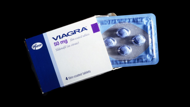 “Viagra” qəbul edən 66 yaşlı kişi ürəktutmasından dünyasını dəyişib