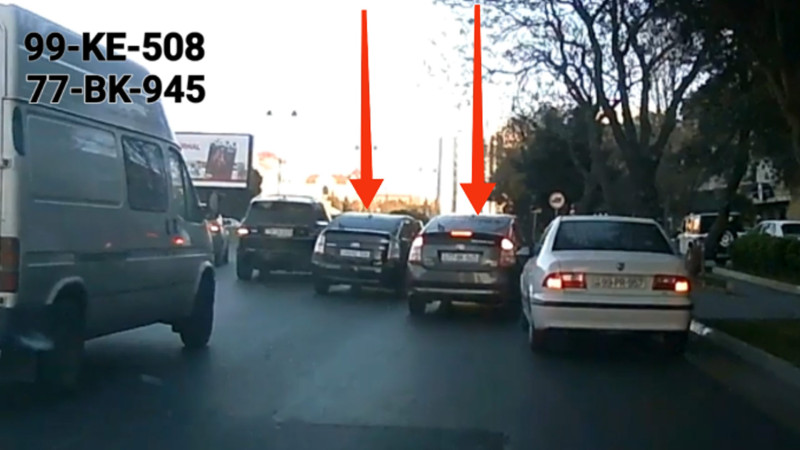 Tbilisi prospektində Uber taksi sürücüləri avtoşluq ediblər