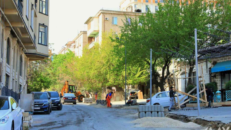 Nəsimi rayonunda küçələrin təmir-bərpası davam edir